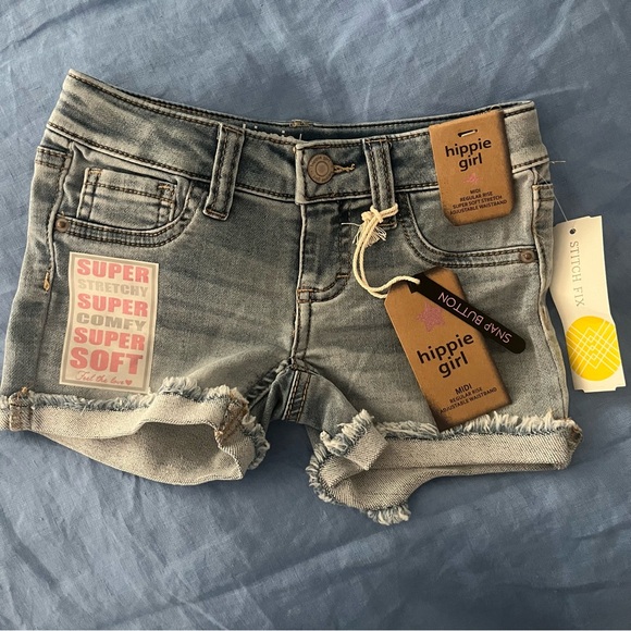 NWT! hippie girl denim shorts size 4 - Picture 1 of 4